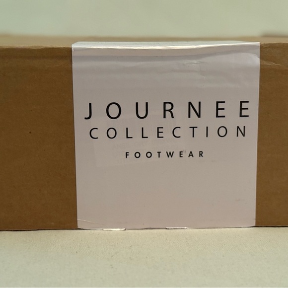 NIB Stylish Faux Suede Wide Calf Gray Women's Boots sz 10 - Picture 5 of 5